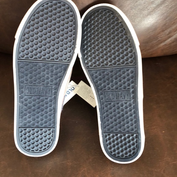 Old Navy Sneakers for Boys New with tag - Picture 8 of 8